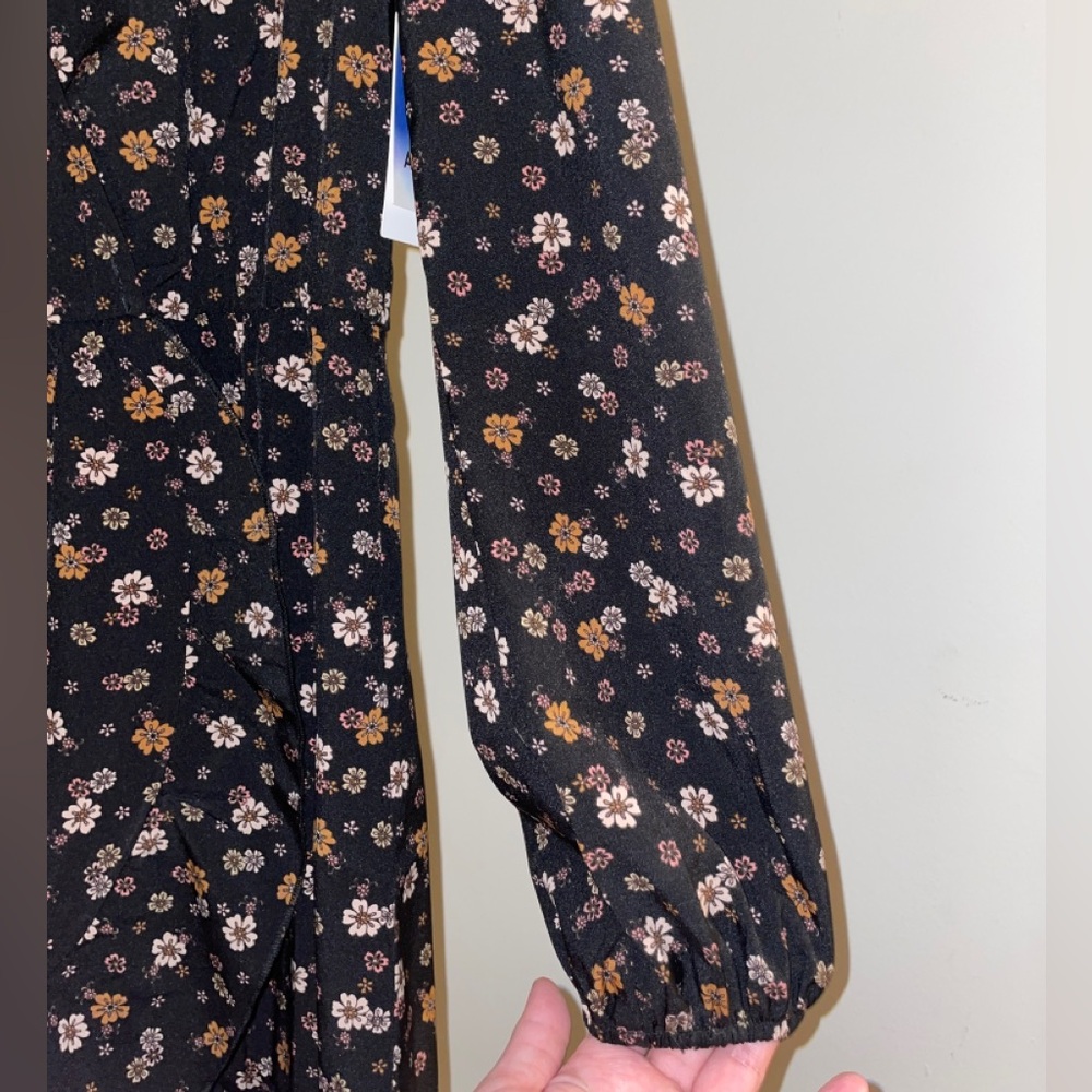 Abound flower dress - Picture 3 of 6